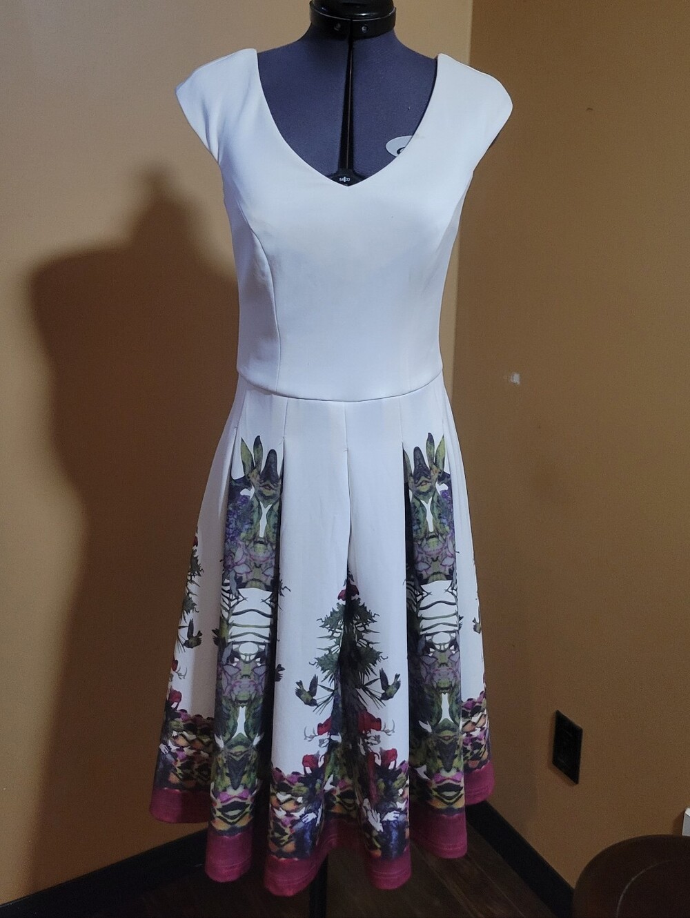 Oxygene White Floral Dress